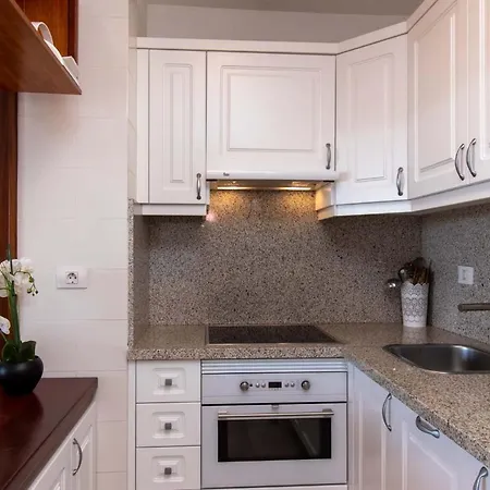 Victoria Court Ii 117 - One Bed With Sea View Apartmán