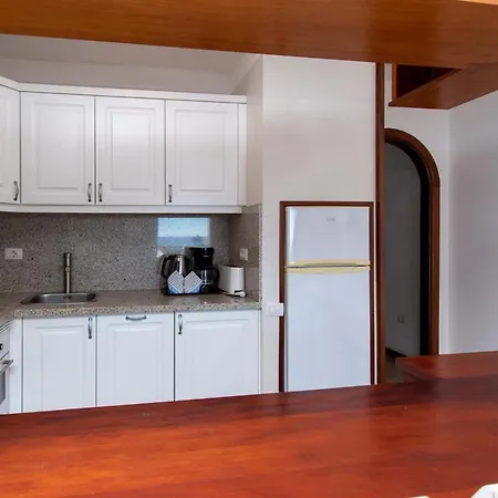 Victoria Court Ii 117 - One Bed With Sea View Apartmán